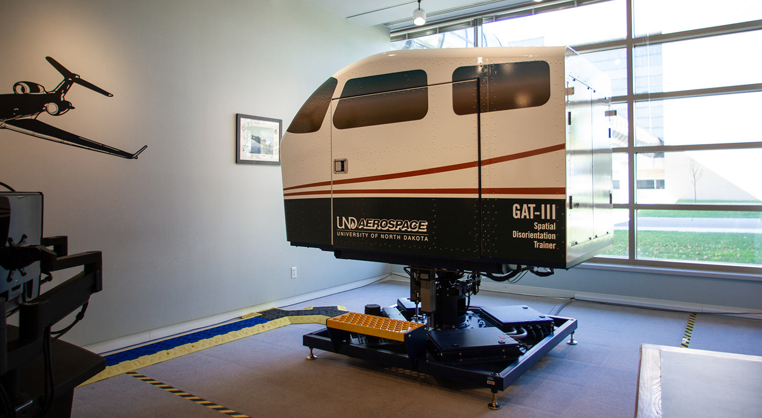 Fixed-Wing Spatial Disorientation Simulator