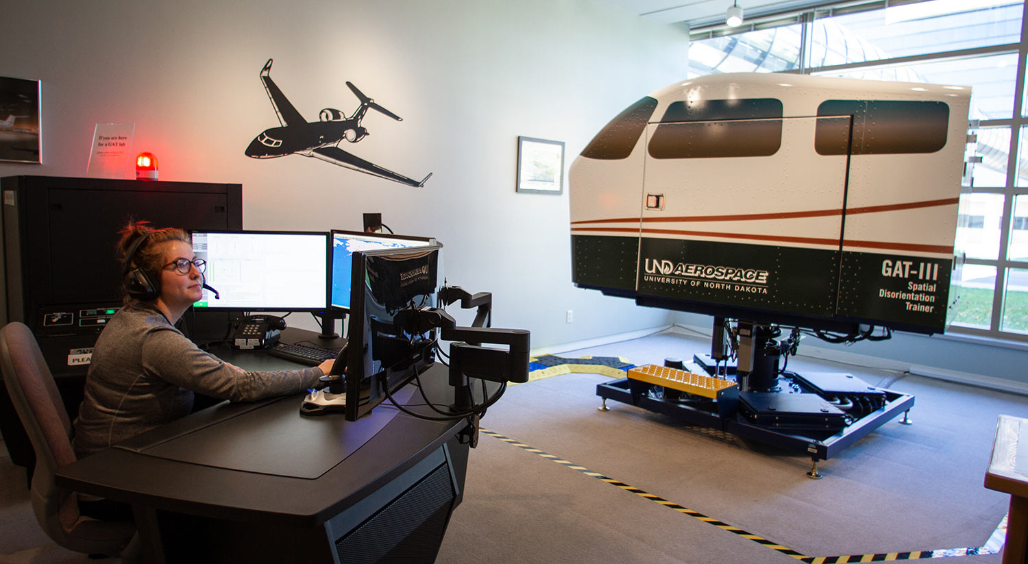 Fixed-Wing Spatial Disorientation Simulator